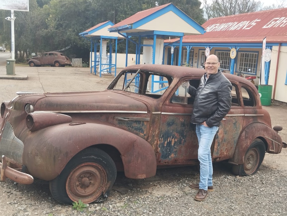 Johann Venter and a old car
